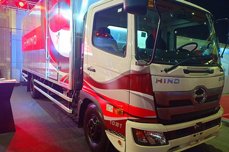 Industry News: Hino Motors Introduces The Upgraded FC9J Truck - Auto Focus