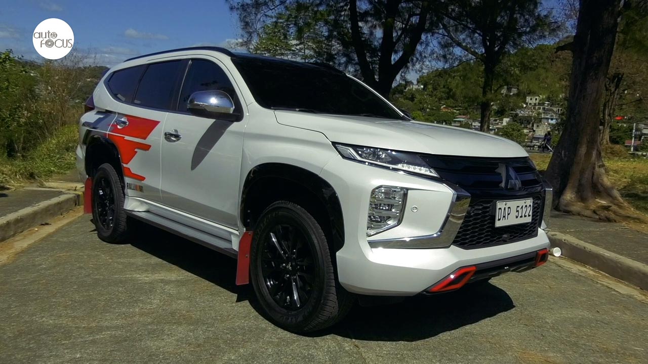 What do you get in each Mitsubishi Montero Sport variant?